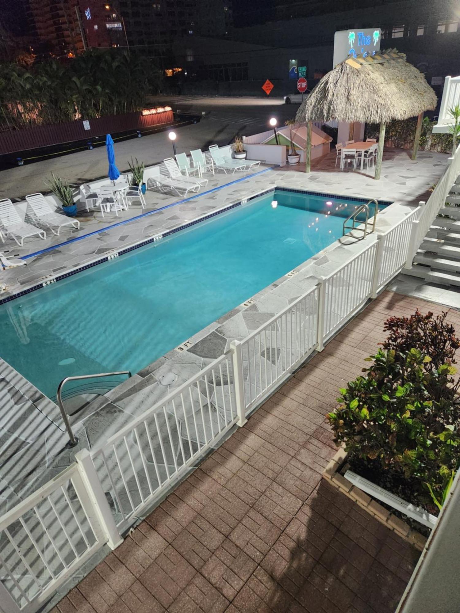 The Palms On Ocean Motel Pompano Beach Bagian luar foto