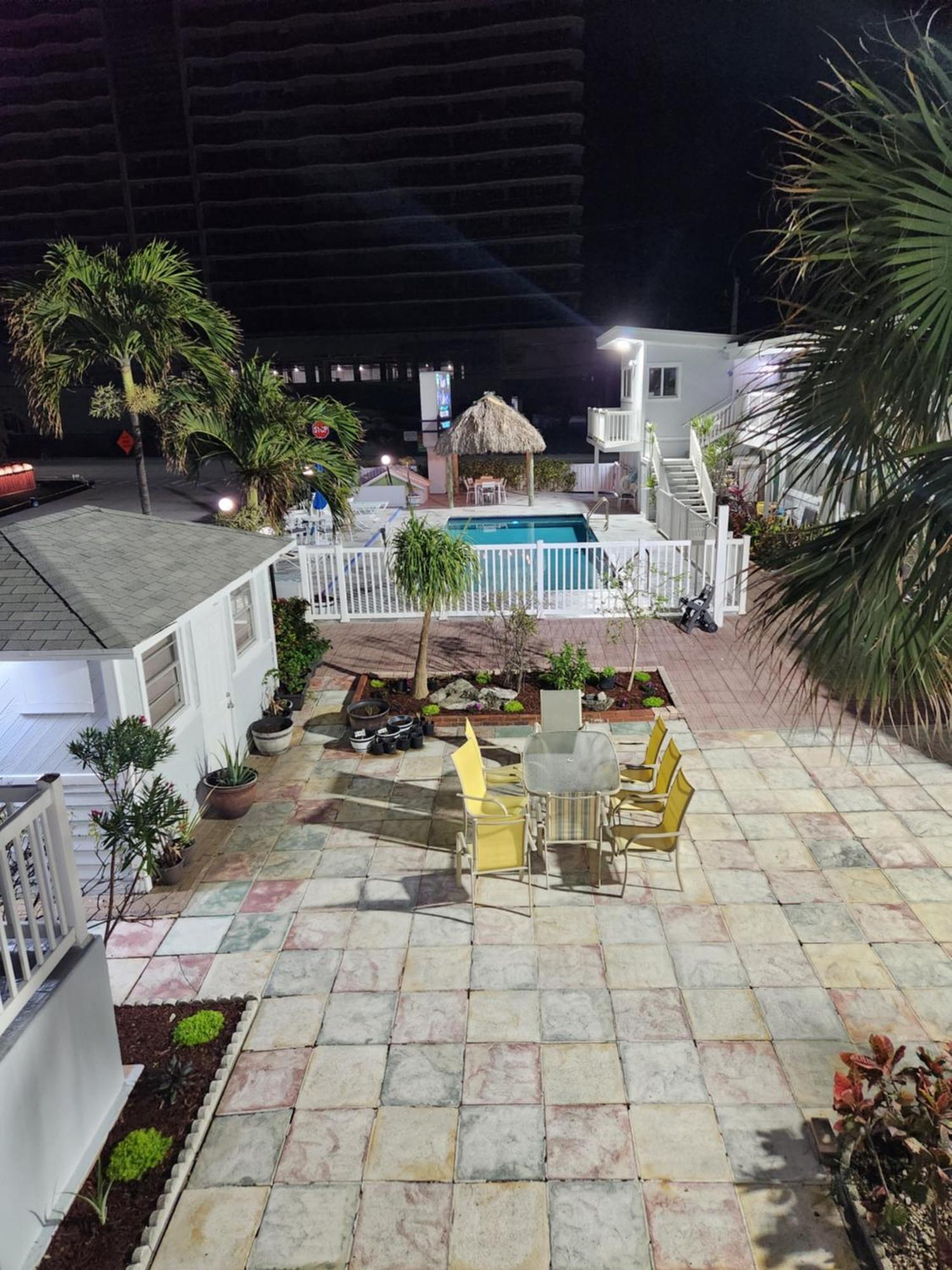 The Palms On Ocean Motel Pompano Beach Bagian luar foto