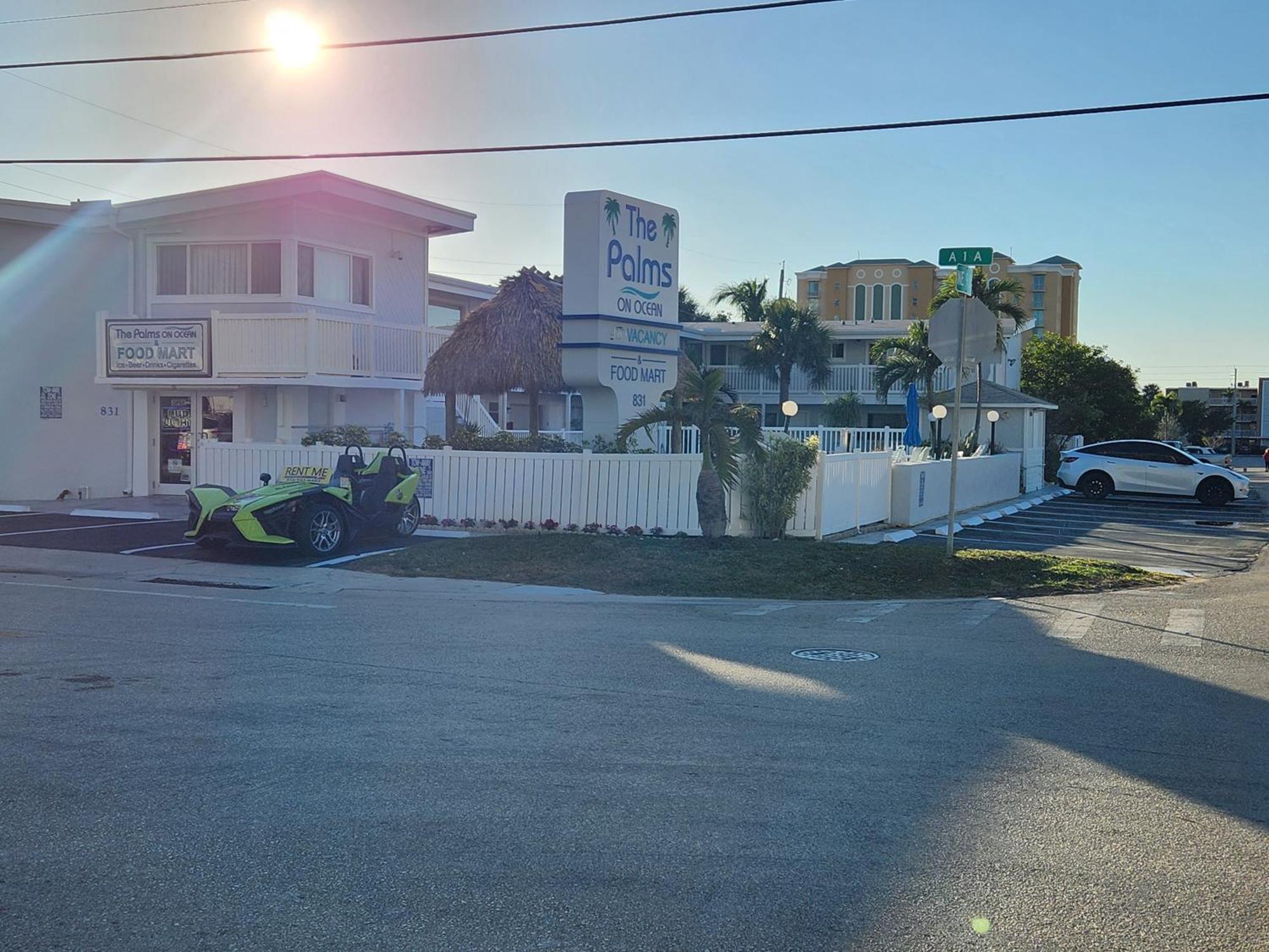 The Palms On Ocean Motel Pompano Beach Bagian luar foto