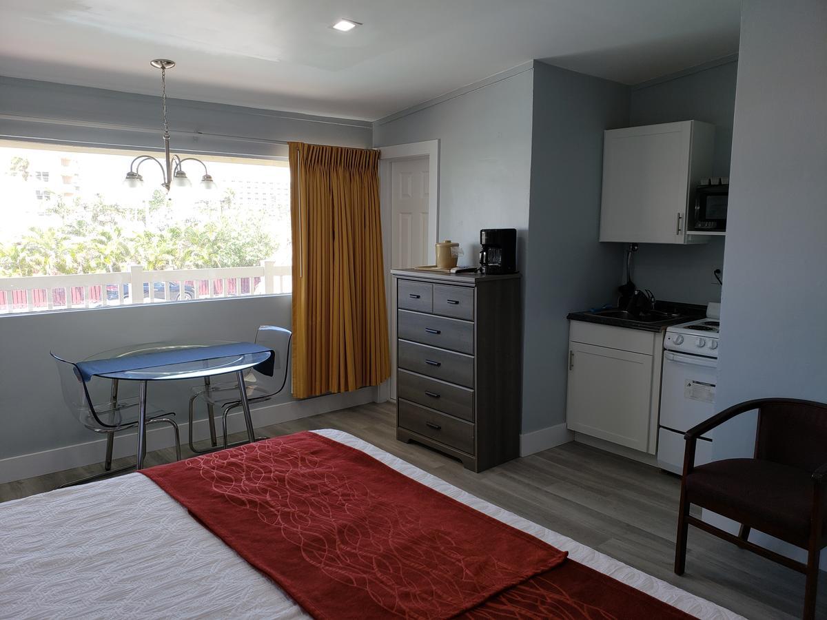 The Palms On Ocean Motel Pompano Beach Bagian luar foto